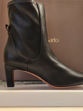 Franco Sarto "Tarrin" Black Heeled Booties. NIB. Size 7.5